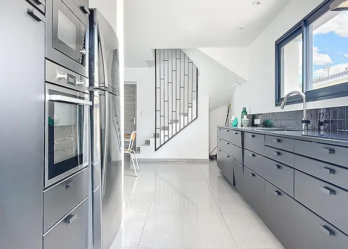 Pivoines 빌라 Sérignan